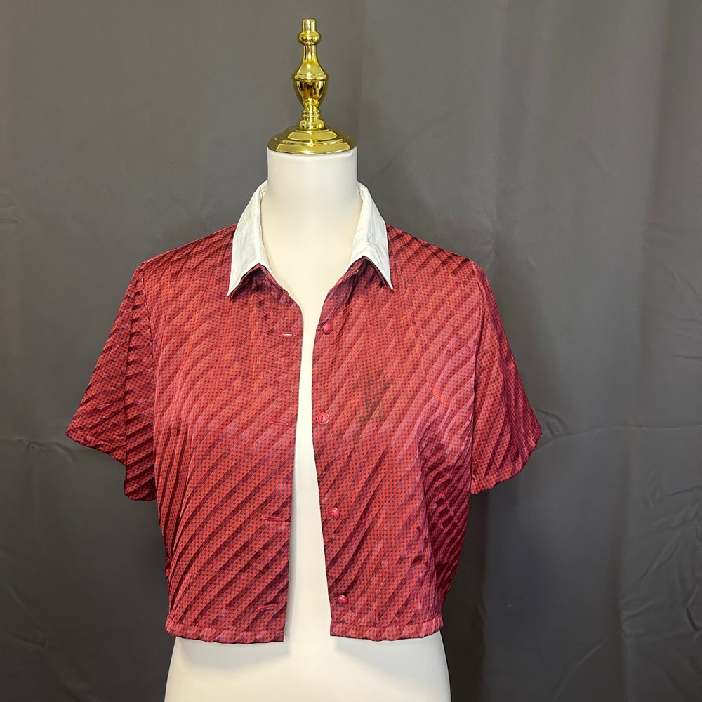 70s Style Burgundy Cropped Button Down with White Collar